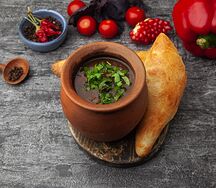 Лобио в горшочке