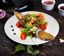 Салат Дары моря