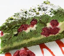 Десерт Фисташковый с малиной