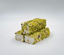 Лукум с нугой и фисташкой