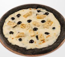 Пицца с артишоками Блэк