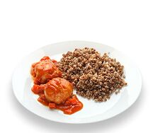 Тефтели из курицы с гречей