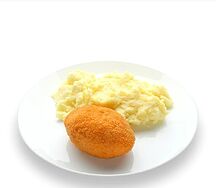 Котлета по-киевски с картофельным пюре
