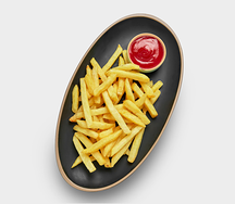 Картофель фри с кетчупом