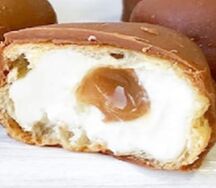 Профитроли со сливками и солёной карамелью