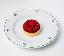 Тарталетка с малиной