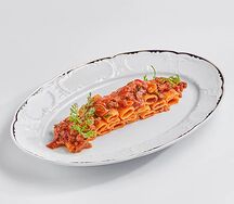 Ригатони аматричано с беконом из говядины