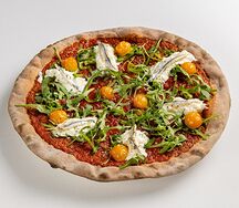 Пицца анчоусы со страчателлой ржаная