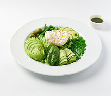 Зеленый салат с моцареллой