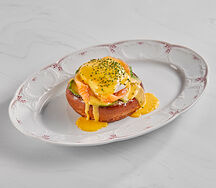 Бриошь рояль с лососем, творожным сыром