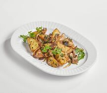 Жареный мини картофель с миксом грибов