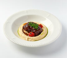 Телячьи щечки с трюфельным пюре