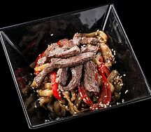 Пшеничная лапша с говядиной в соусе терияки