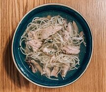 Куриный суп с лапшой