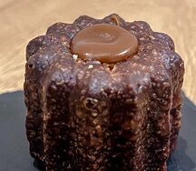 Канеле соленая карамель