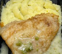 Морской язык с соусом из брокколи