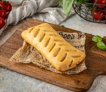Турновер с сыром и ветчиной