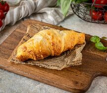 Круассан с ветчиной и сыром