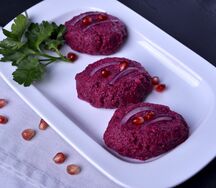 Пхали из свеклы и капусты