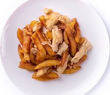 Картошка жареная с курицей