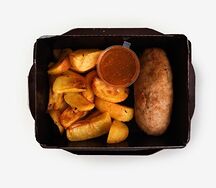 Котлета по-киевски с картофелем по-деревенски и овощным соусом