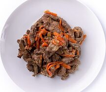 Печень говяжья в сметанном соусе