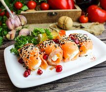 Рулеты с семгой