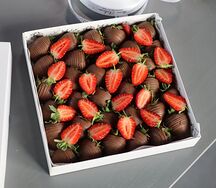 Клубника в шоколаде Классика экстра L