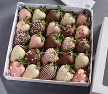 Клубника в шоколаде Три шоколада L