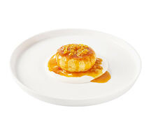 Ром-баба с бананом и карамелью