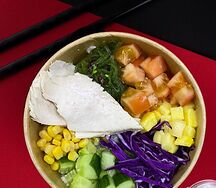 Боул Поке с грудкой