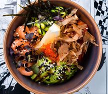 Поке с лососем