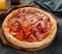 Пицца Мясное ассорти