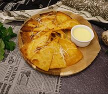 Кукурузные чипсы начос с сыром