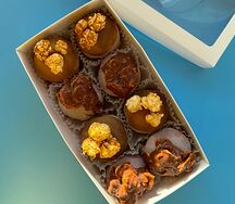 Моти Карамельный попкорн, молочный шоколад-арахис-хлопья S