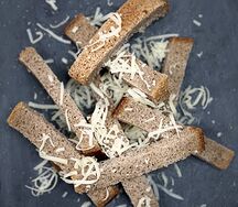 Гренки чесночные