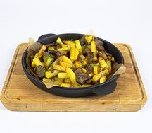 Картофель жареный с луком и грибами