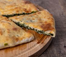 Хачапури с зеленью и шпинатом