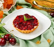 Корзиночки с вишней