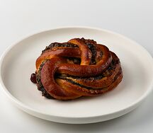 Булочка с маком