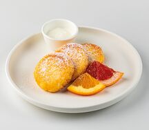 Сырники со сметаной