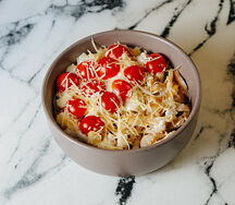 Салат Цезарь с куриной грудкой