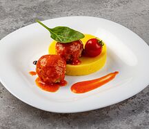 Тефтели мясные с гарниром на выбор