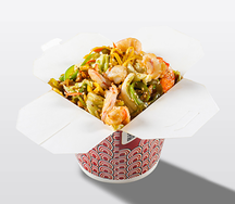 Пшеничная лапша с курицей в классическом соусе
