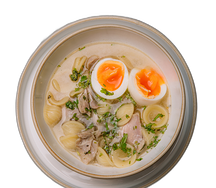 Куриный бульон с голенью конфи и яйцом