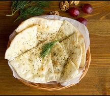 Фокачча с сыром и травами