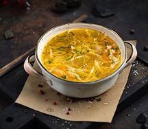 Бульон куриный с лапшой