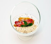 Страчателла с ягодами