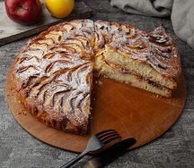 Шарлотка яблочная