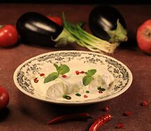 Гебжалия с мятным соусом и гранатом